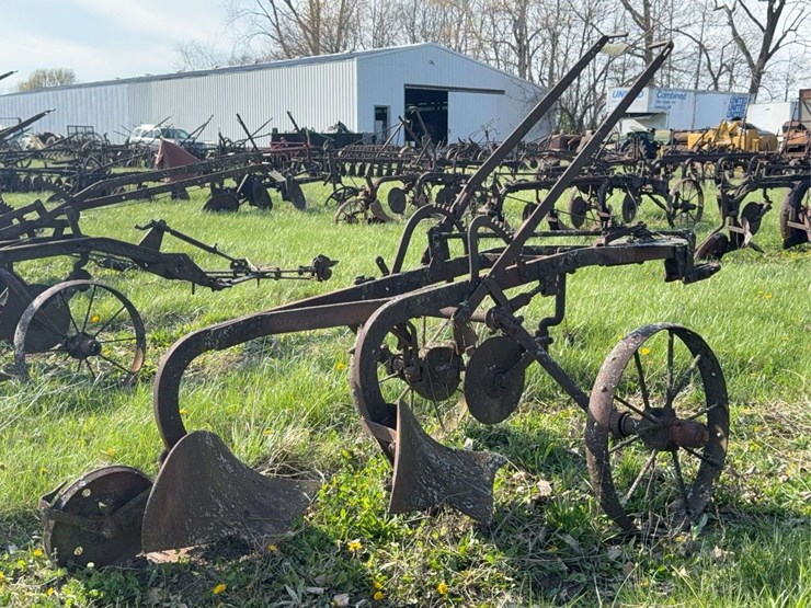 john-deere-14-image-1