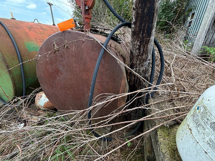 #2593-•-300-gallon-gas-barrel-image-7