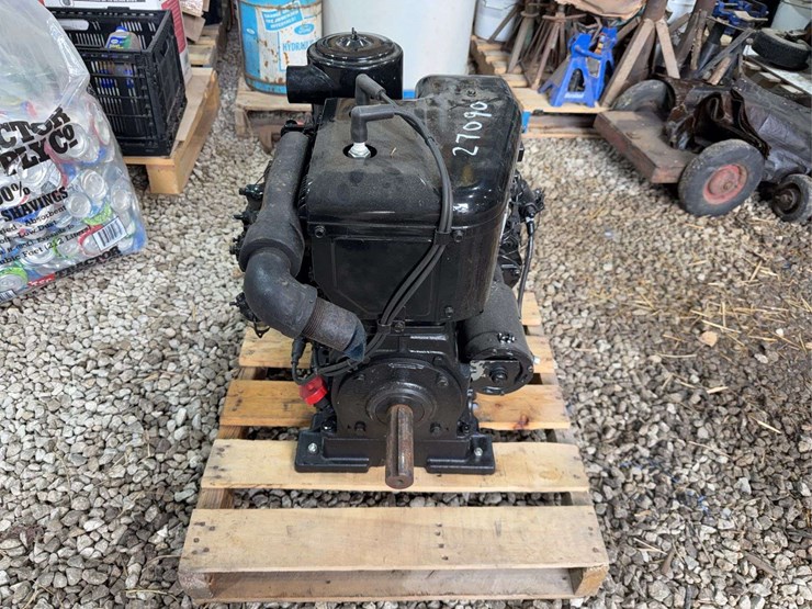 wisconsin-tjd-two-cylinder-engine-image-4
