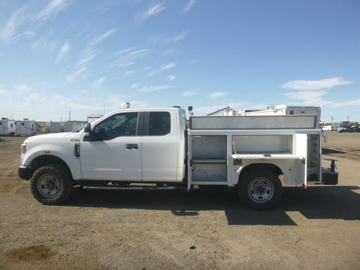 2022-ford-f350-image-5