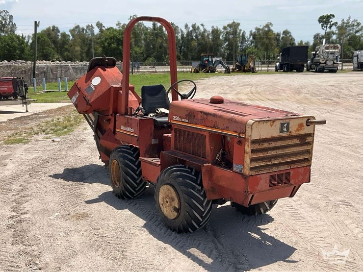 ditch-witch-350sxdd-image-2