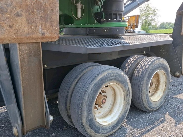 2019-deere-437e-image-30