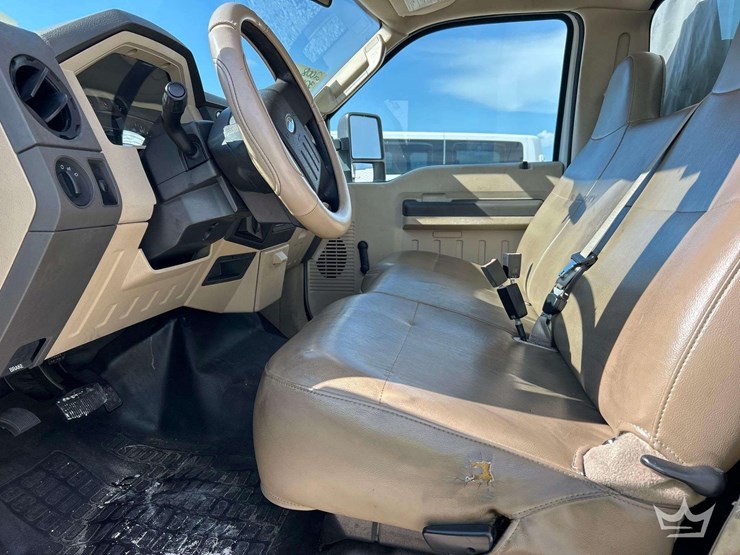 2009-ford-f350-image-14