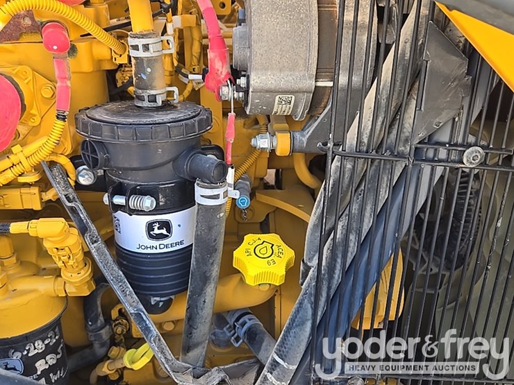 2019-deere-310sl-image-47