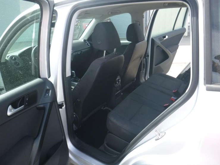 2015-volkswagen-tiguan-image-7
