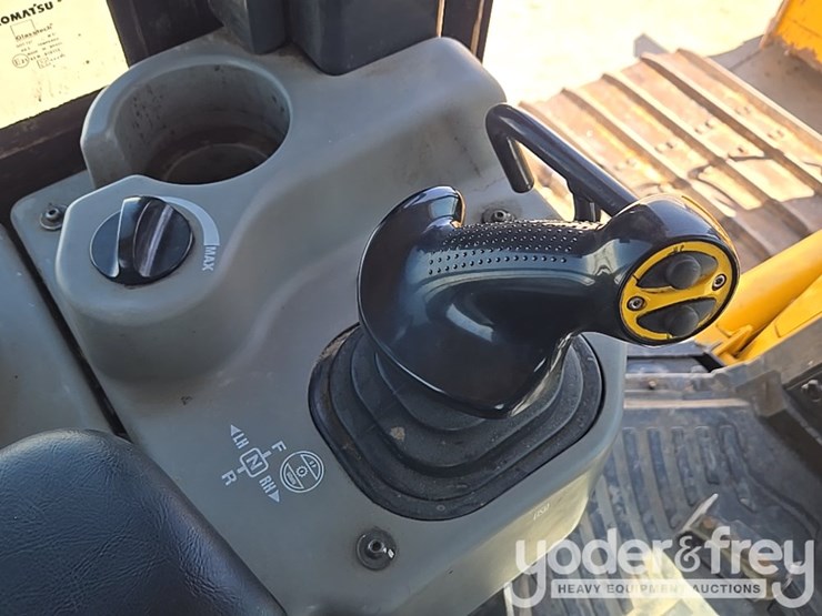 2023-komatsu-d61px-24-image-61