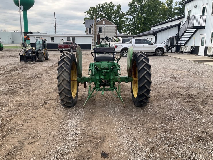 1953-john-deere-40-image-3