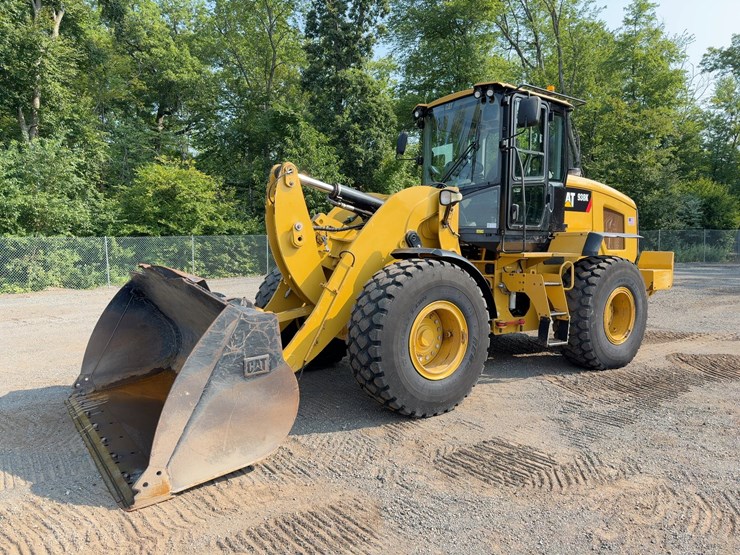 2015-caterpillar-938k-image-1