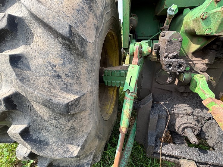 john-deere-4630-image-11