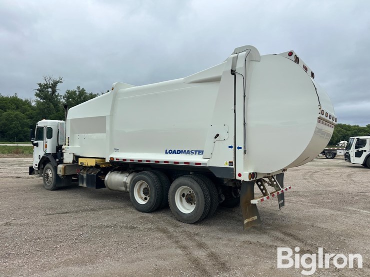 2017-peterbilt-520-image-7