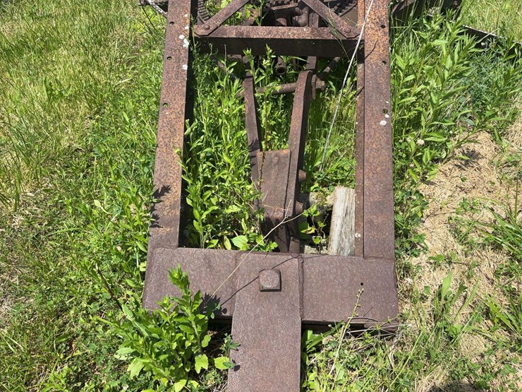 pull-type-road-grader-image-13