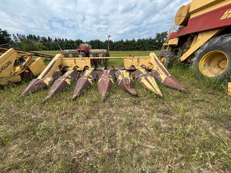 new-holland-974-image-2