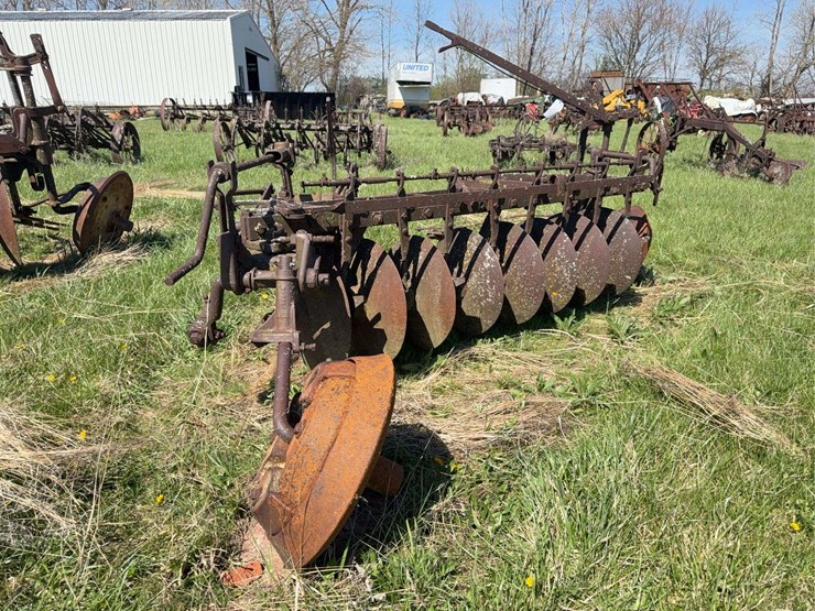 john-deere-disc-plow-image-4