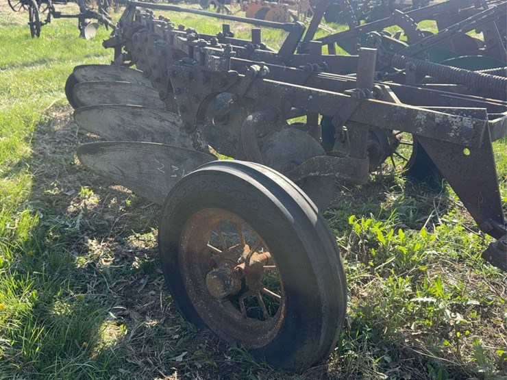john-deere-14-image-11