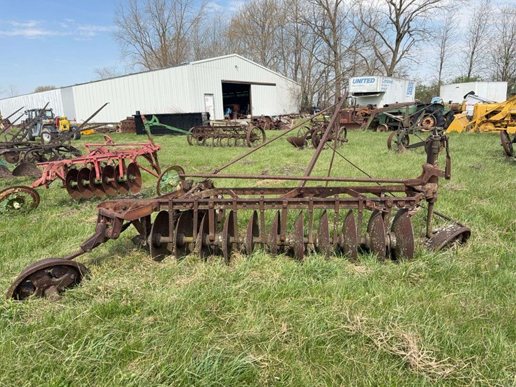 case-8’-disk-plow-image-4