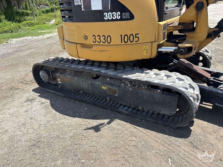 2010-caterpillar-303c-cr-mini-excavator-image-10