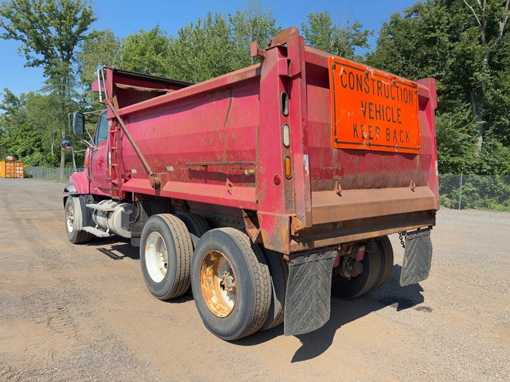 2008-sterling-lt9500-image-3