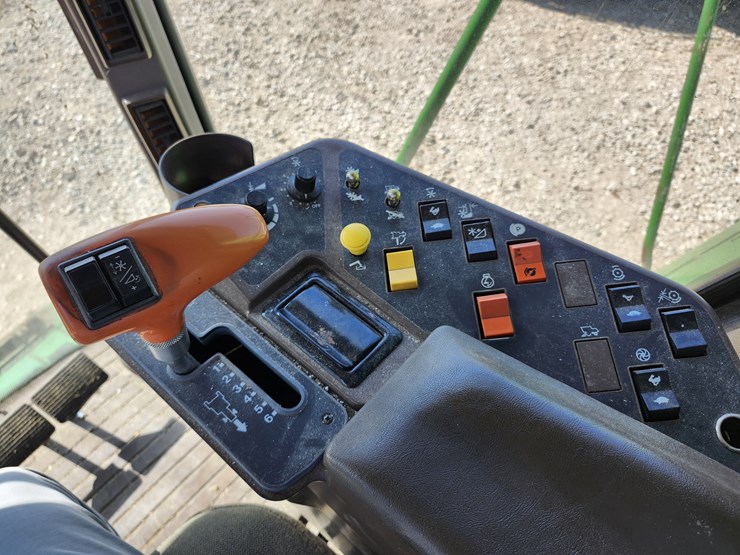 1990-john-deere-9500-image-19