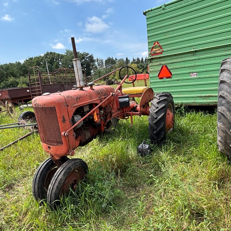 #2568 • Allis Chalmers C Narrow Front Tractor