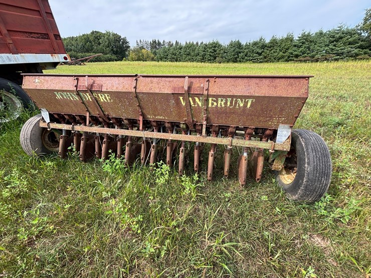 john-deere-8-image-6