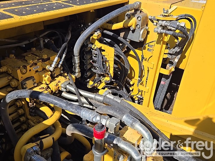 2019-komatsu-pc360-lci-11-image-42