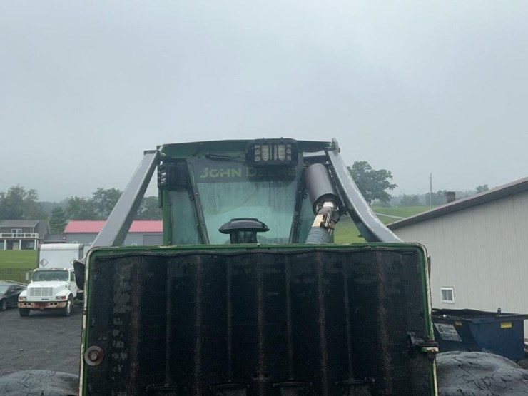 2014-deere-648h-image-30