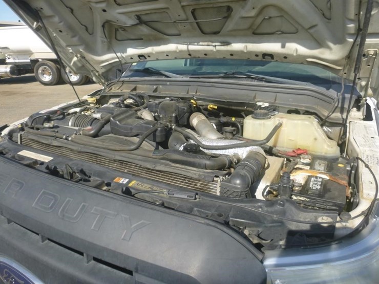 2015-ford-f550-image-13