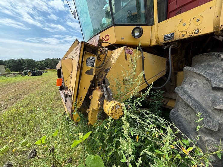 new-holland-tr86-image-27