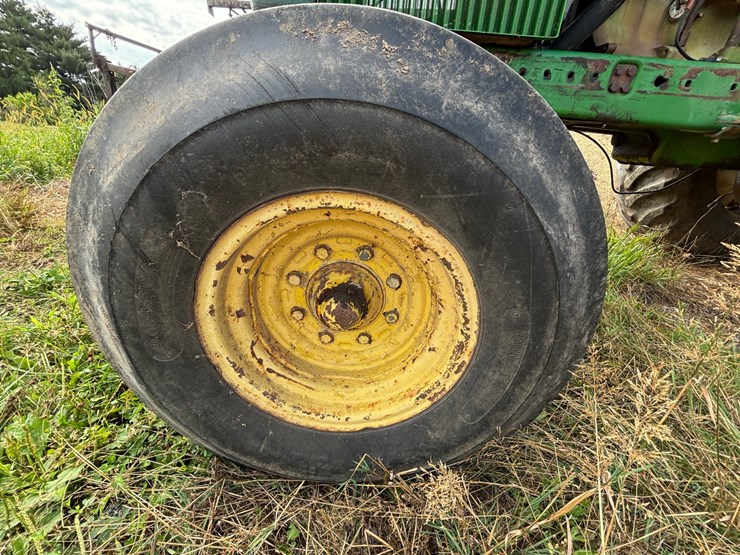 john-deere-4430-image-17