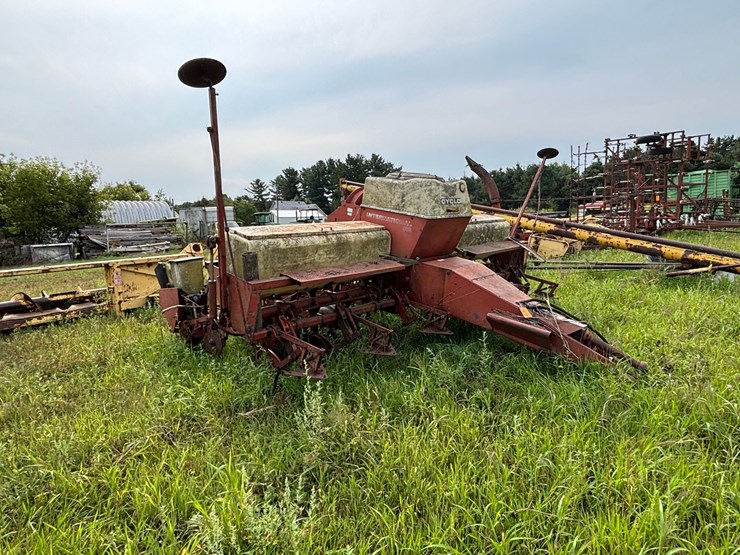 case-ih-400-image-3
