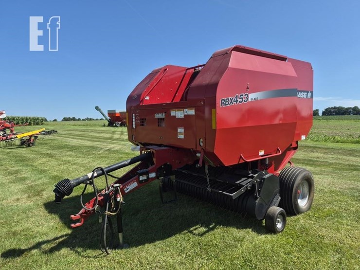 case-ih-rbx453-image-1