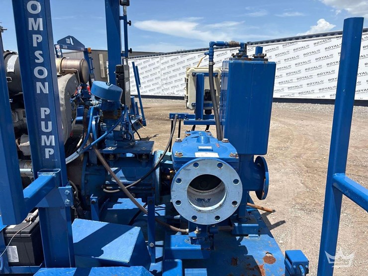2021-thompson-6in-towable-pump-image-5