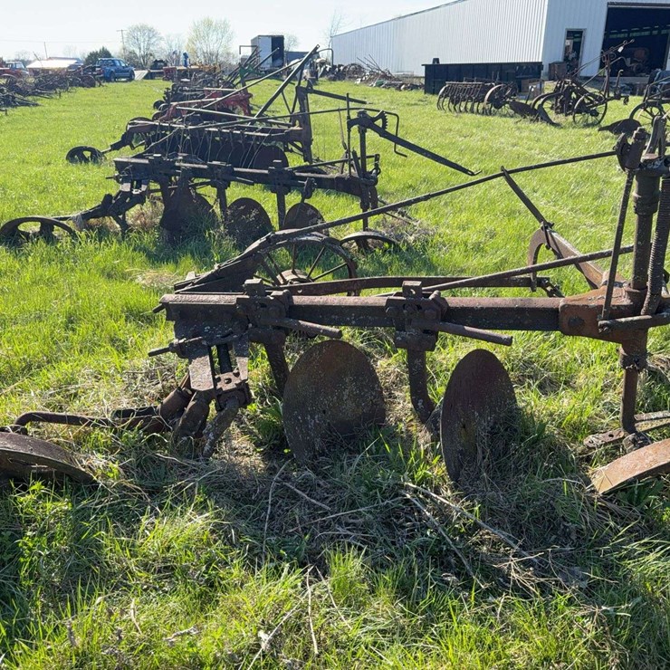 Two Blade 2’ Pull Type Disk Plow