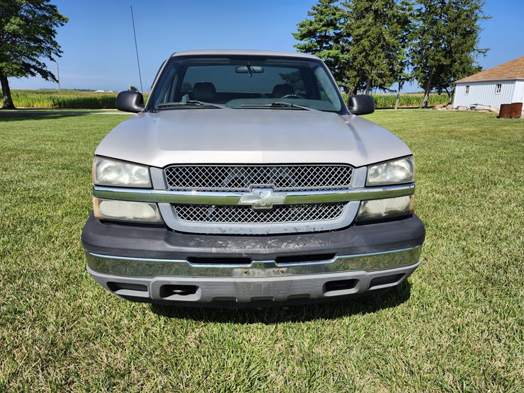 2005-chevrolet-1500-image-14