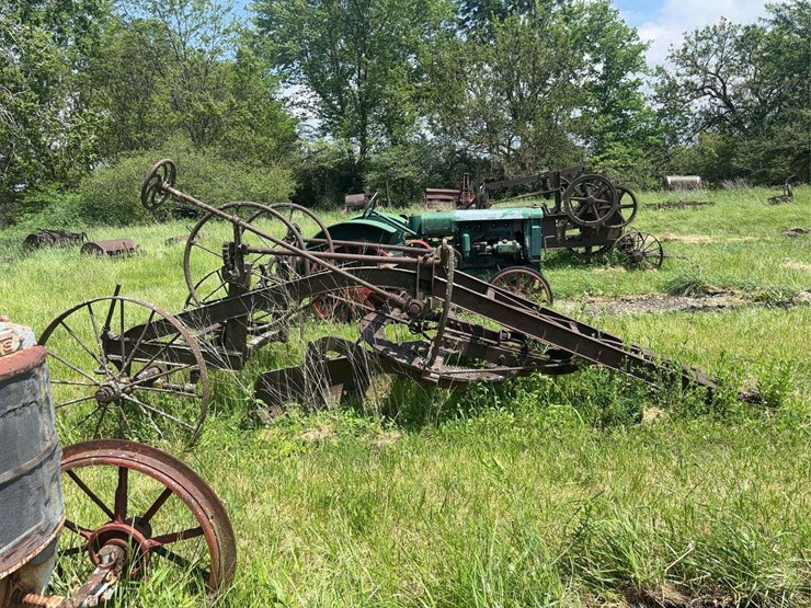 pull-type-road-grader-image-4