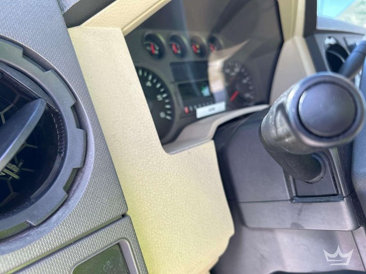2009-ford-f350-image-16
