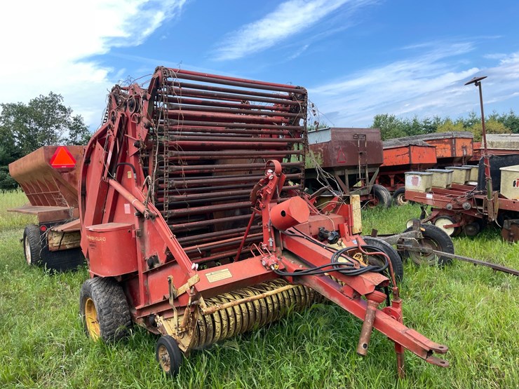new-holland-850-image-3