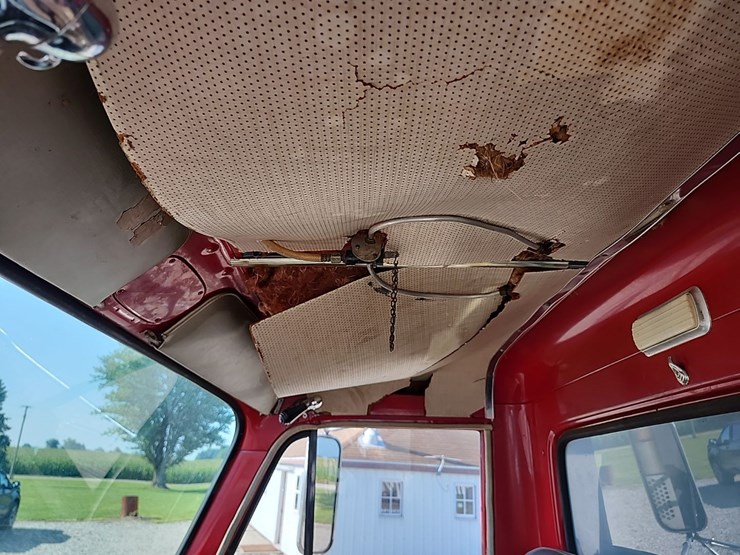 1971-ih-2010a-truck-image-38