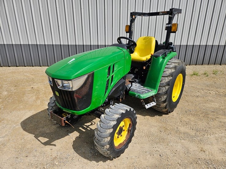 #175-•-john-deere-3032-4x4-tractor-image-1