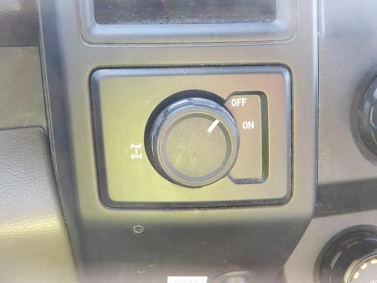 2017-ford-f150-image-27