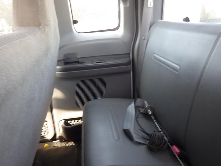 2003-ford-f250-image-16