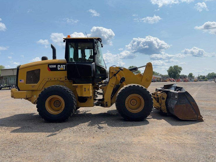 2017-caterpillar-926m-image-6