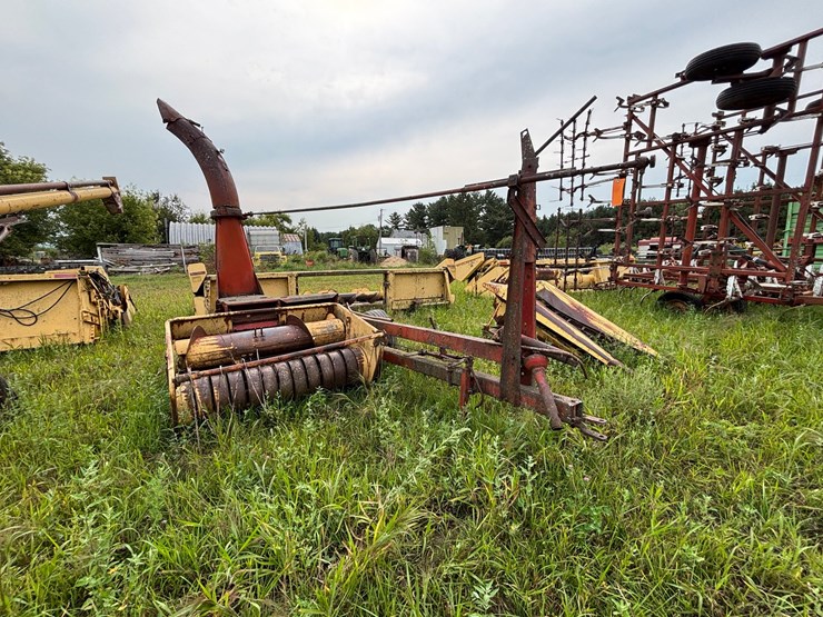 new-holland-s717-image-4