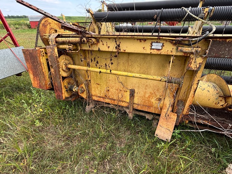 new-holland-960-image-10