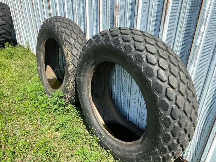 turf-tires-image-2