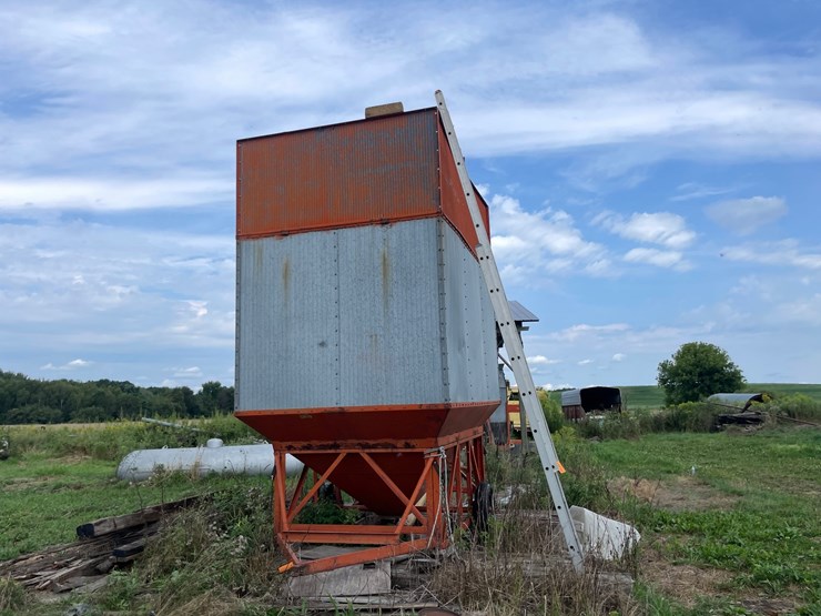 #2586-•-1,000-bushel-wet-bin-image-1