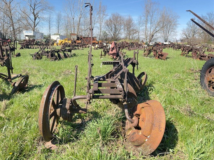 john-deere-disc-plow-image-3