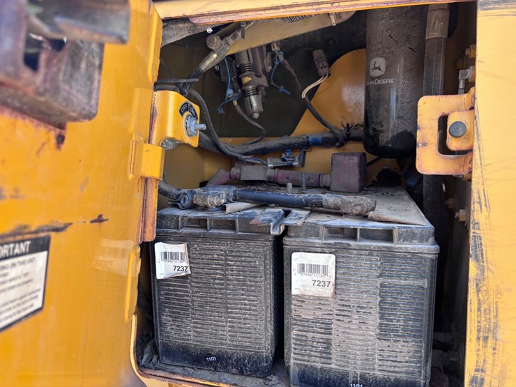 deere-650h-lgp-image-31