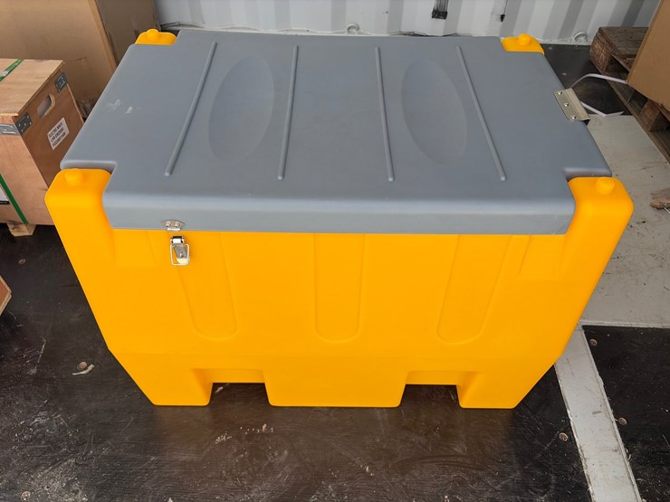 #31-•-unused-landhonor-58-gal-poly-diesel-tank-image-1