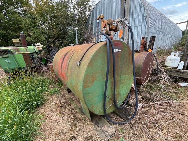 #2592-•-550-gallon-diesel-tank-image-4
